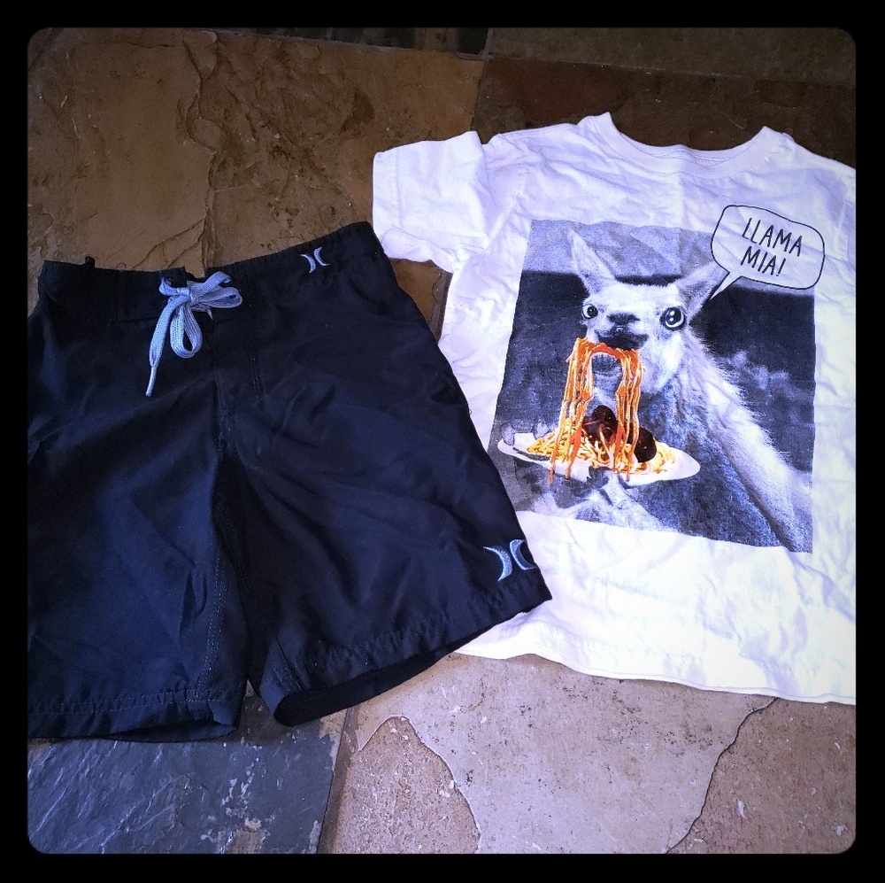Boys size 5/6 Hurley outfit